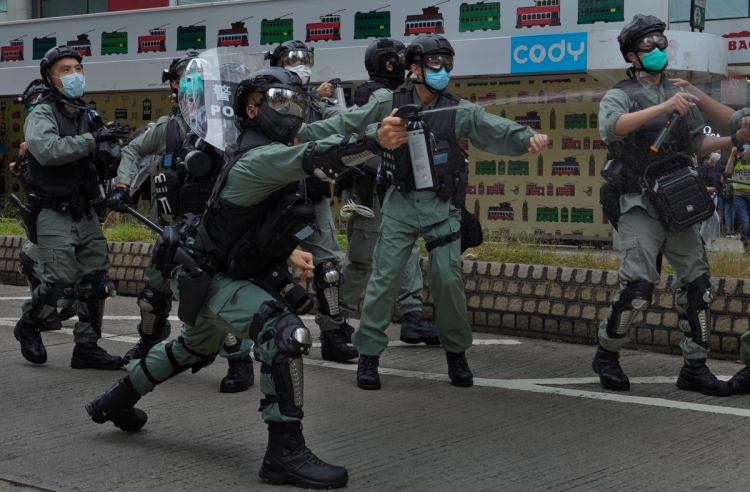 Himnusztörvény miatt tüntettek Hongkongban 