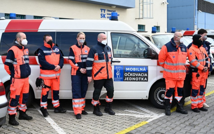 Nagyszombat megye: jön az otthoni oltás